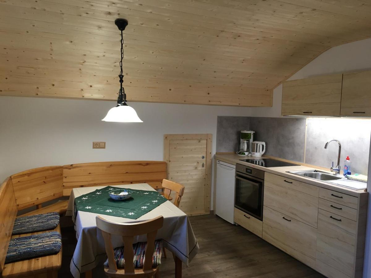 Zum Bergbauer Apartment Mittenwald Bagian luar foto