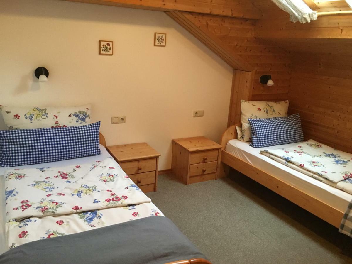 Zum Bergbauer Apartment Mittenwald Bagian luar foto