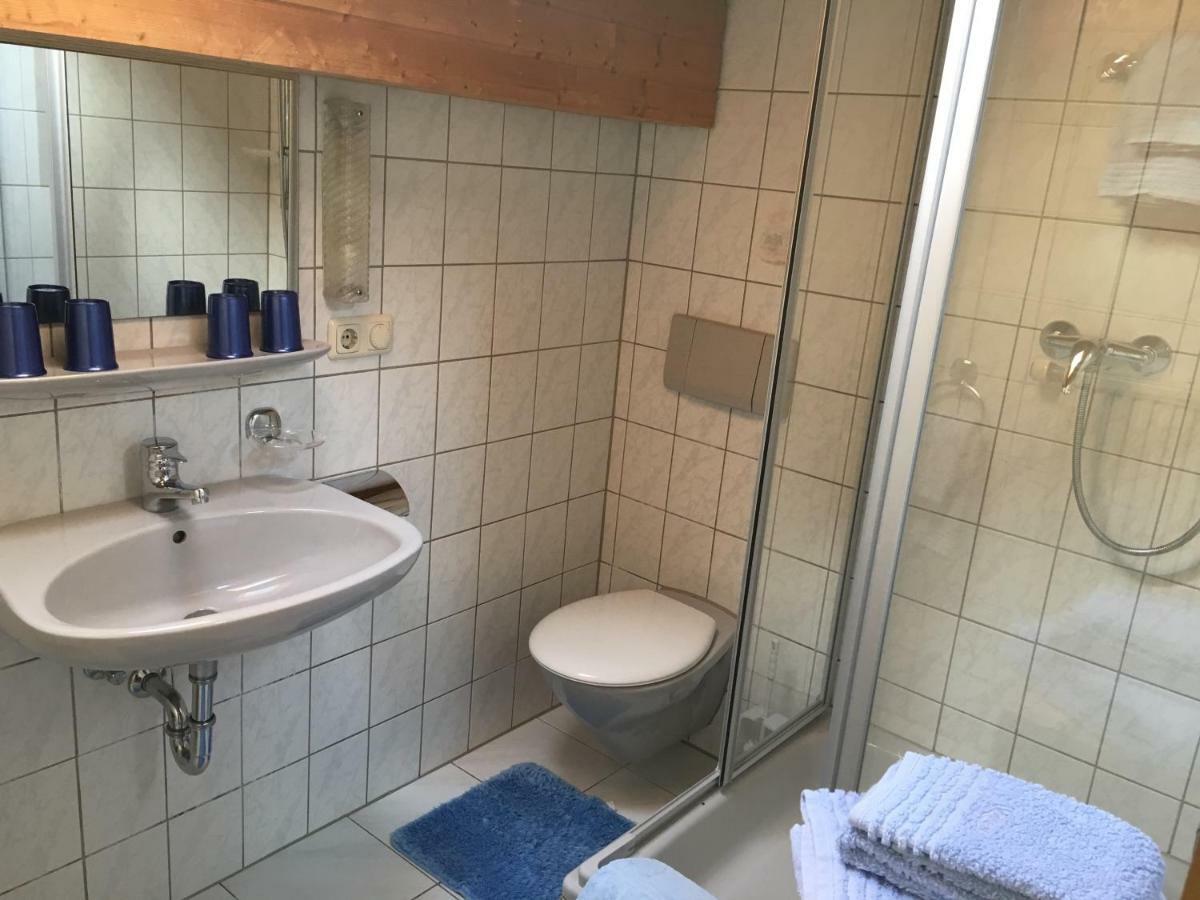 Zum Bergbauer Apartment Mittenwald Bagian luar foto