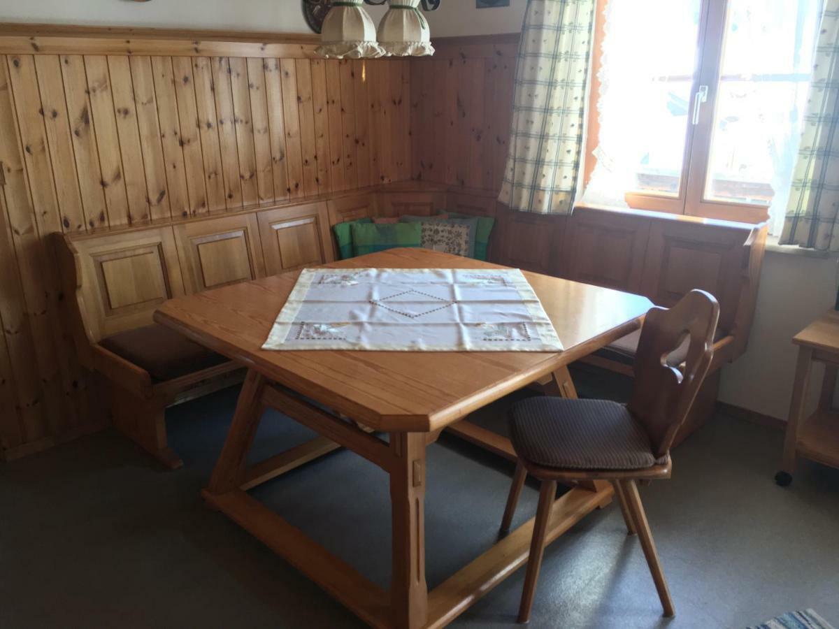 Zum Bergbauer Apartment Mittenwald Bagian luar foto